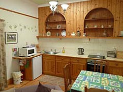 Courtyard Cottage, Self Catering Holidays